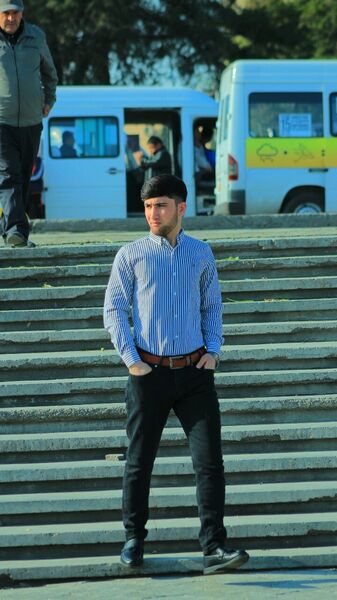  ,   Leon, 28 ,   ,   , c 