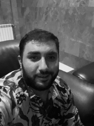  ,   Arman, 33 ,   ,   