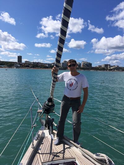  ,   Artem, 40 ,   c 