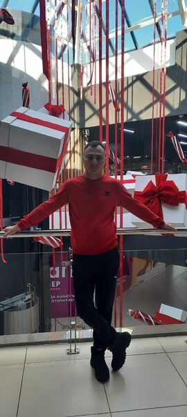  ,   Azat, 39 ,   ,   
