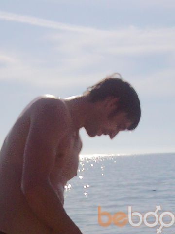  ,   Steivn, 39 ,  