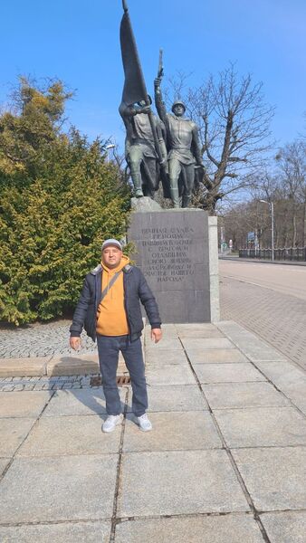  ,   Sharofjon, 41 ,   ,   , c 