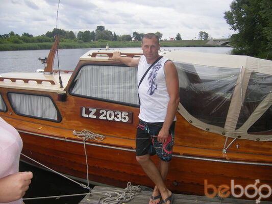  ,   Gena, 51 ,   