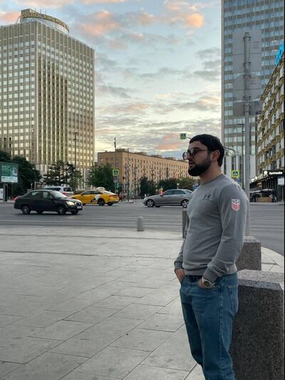  ,   Razmik, 27 ,   ,   , c , 