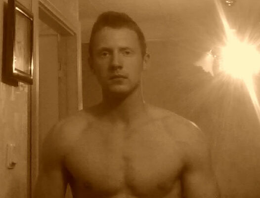  ,   Kristaps, 32 ,   ,   , c , 