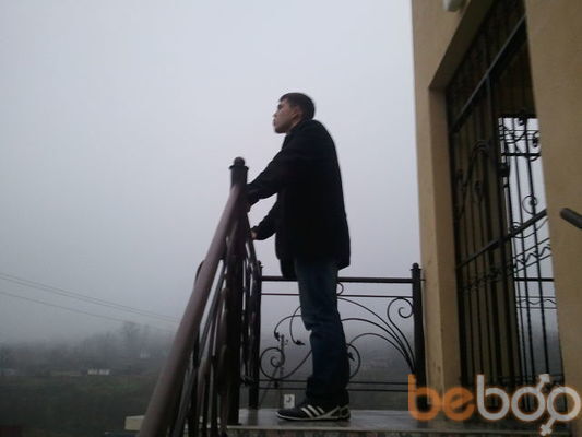  ,   VIKTOR T, 31 ,  