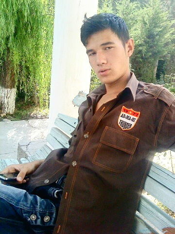  ,   Shohruh, 32 ,   