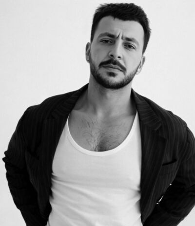  ,   Emil, 33 ,   ,   , c , 