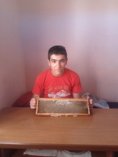 ,   Artur, 34 ,   