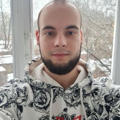  ,   Maksym, 24 ,   ,   , 