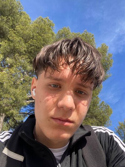  ,   Vladyslav, 19 ,   ,   