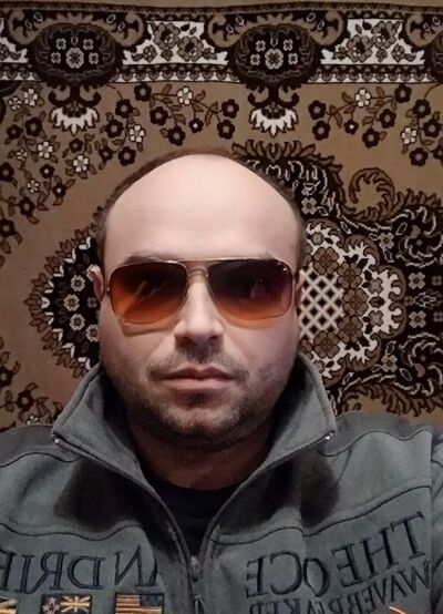  ,   Ivan, 46 ,   ,   