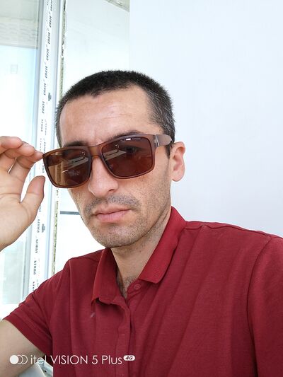  ,   Ali, 25 ,   ,   