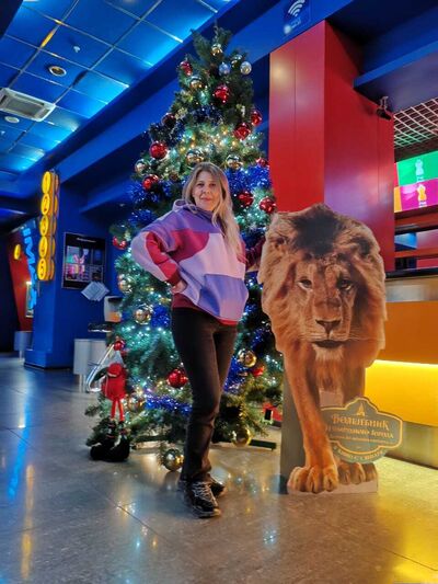  ,   Nika, 41 ,   ,   