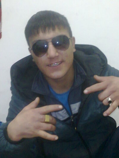  ,   Tima, 33 ,  