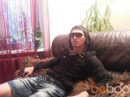  ,   Niko, 33 ,   