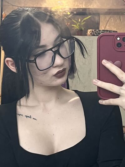  ,   Marishka, 19 ,   c 