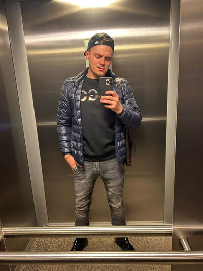  ,   Gosha, 35 ,   ,   
