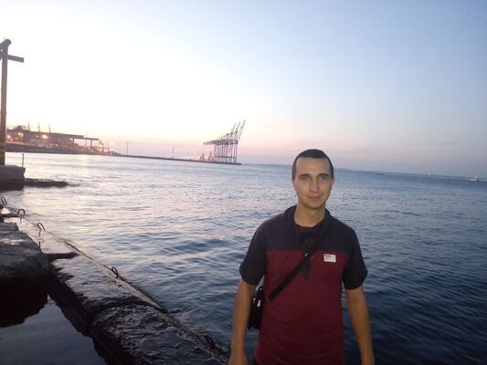  ,   Hryhrii, 38 ,   ,   , c 