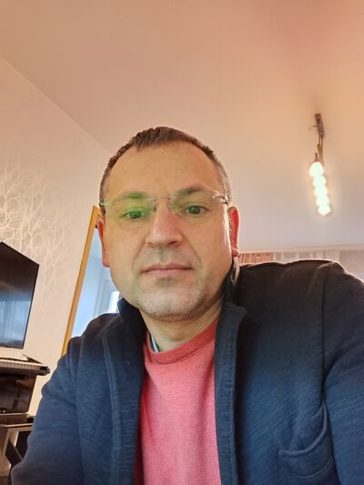  Tessin,   , 44 ,   ,   