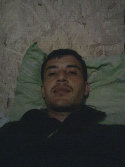  ,   Kamil, 37 ,   ,   