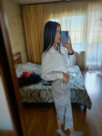  ,   DIANA, 23 ,  