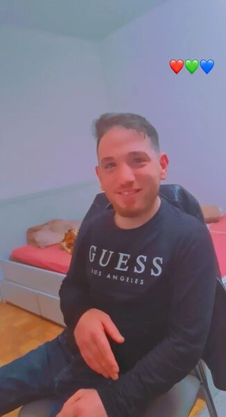  Neuhaus am Rennweg,   Hameed, 33 ,   ,   