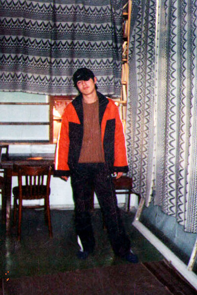  ,   Shoxruz, 39 ,   