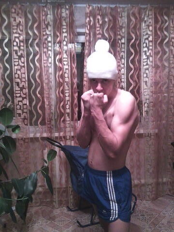  ,   Denis, 33 ,   