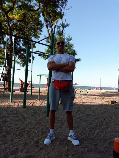 ,   OLEG, 43 ,   ,   , c , 