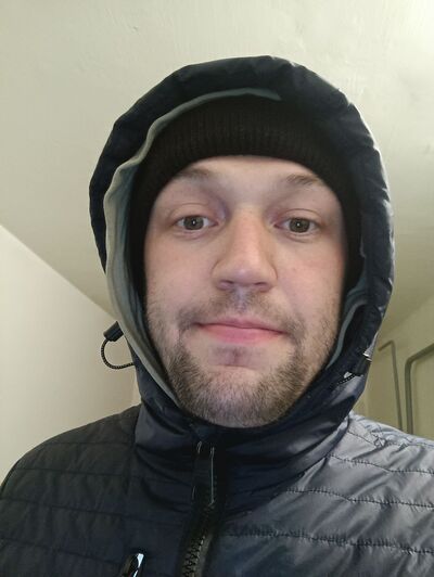  ,   Jabella, 33 ,   ,   