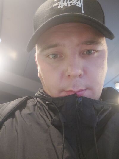  ,   Anton, 27 ,   ,   