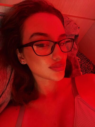  ,   Milena, 22 ,   ,   