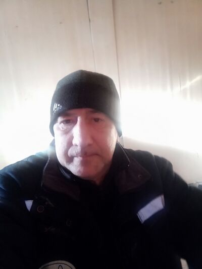  ,   Alex, 52 ,   ,   