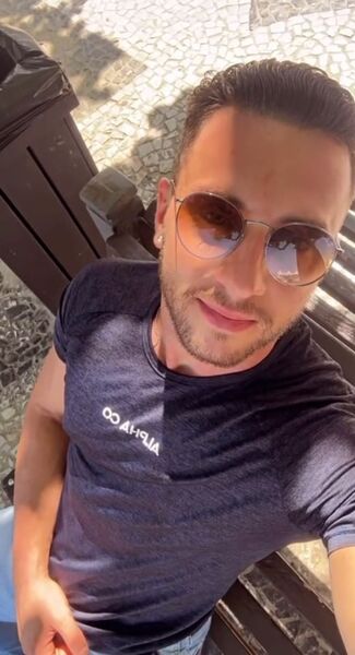  ,   Viktor, 37 ,     , c 