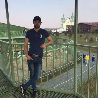  ,   Serj, 37 ,   ,   , c 