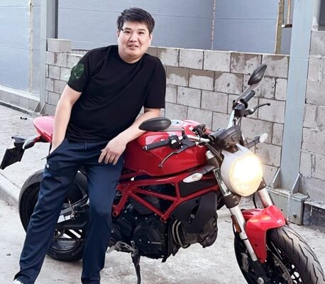  ,   Aibek, 35 ,   ,   