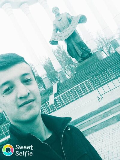  ,   Artur, 27 ,   ,   , c 