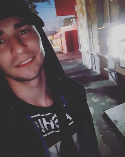  --,   Saimon, 29 ,   ,   , c 