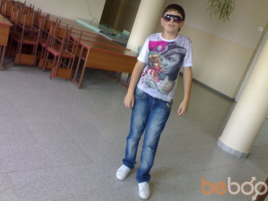  ,   Levon, 32 ,   ,   , c 