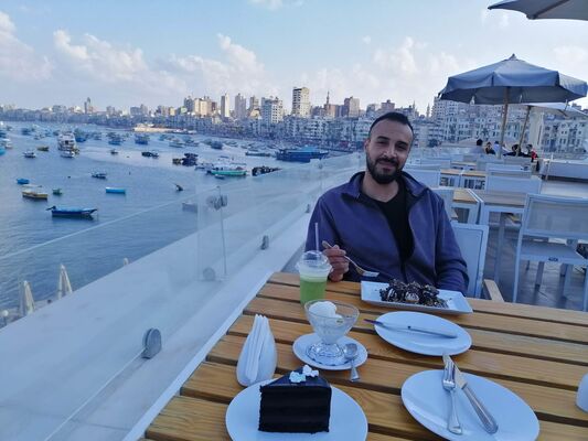  ,   Ramy, 30 ,   ,   