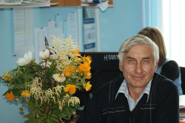  ,   Anatoliy, 70 ,   