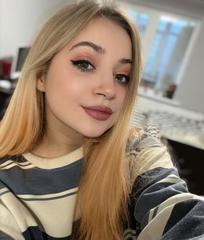  ,   Dina, 22 ,     , 