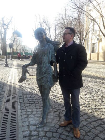  ,   Victor, 46 ,   ,   , c 