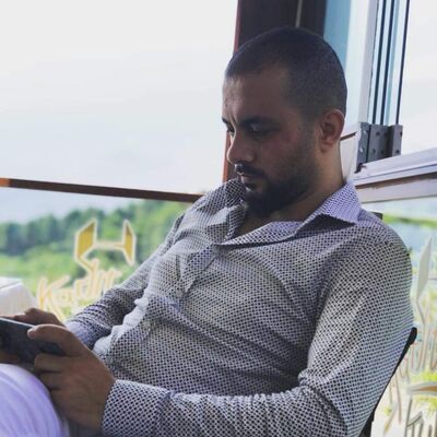  ,   Hakan, 33 ,   ,   , c 