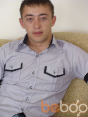  ,   Artiom, 40 ,   