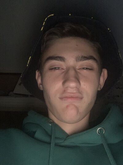  ,   Hank, 20 ,   ,   