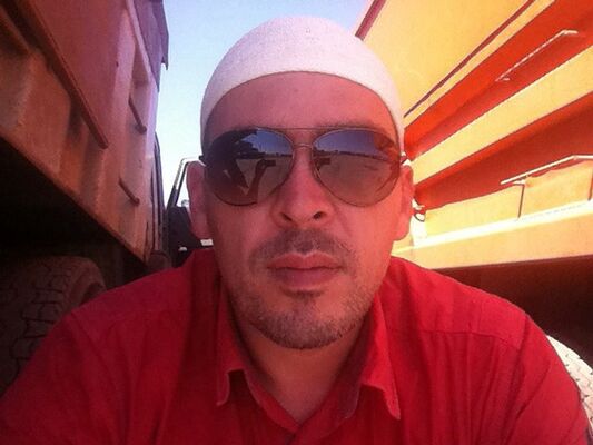  ,   Gora, 49 ,   ,   , c 