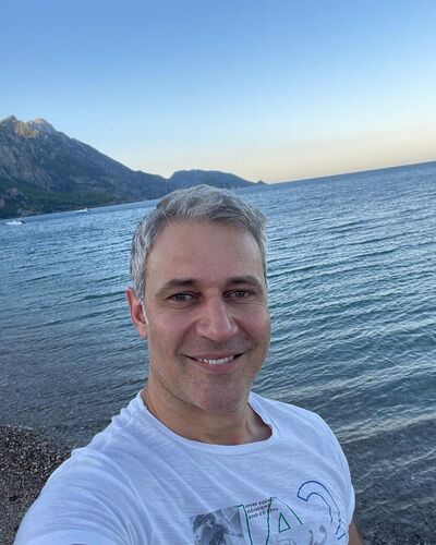  ,   David, 60 ,   ,   , c , 