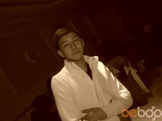  ,   BekS, 33 ,  